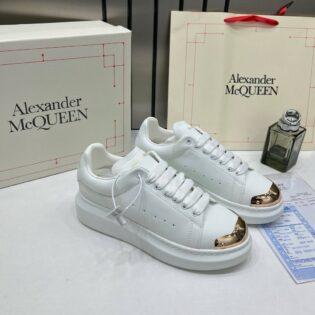 WMNS Alexander McQueen gold TOE